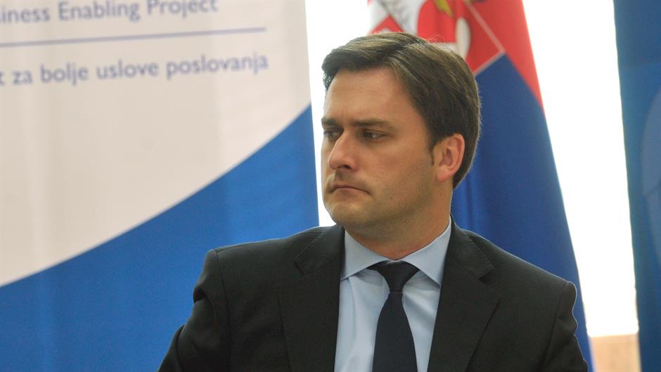 Tan2016-6-23_12710884_3