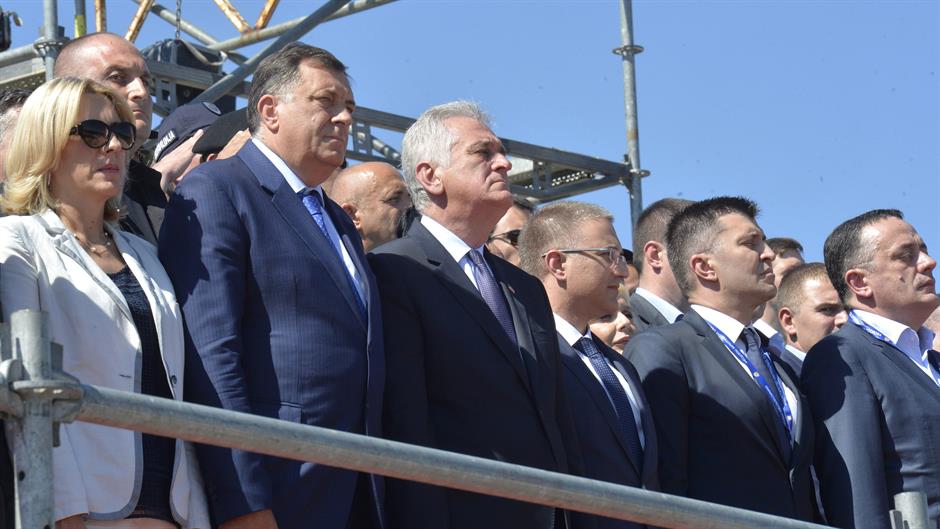 Tan2016-8-28_115827362_0