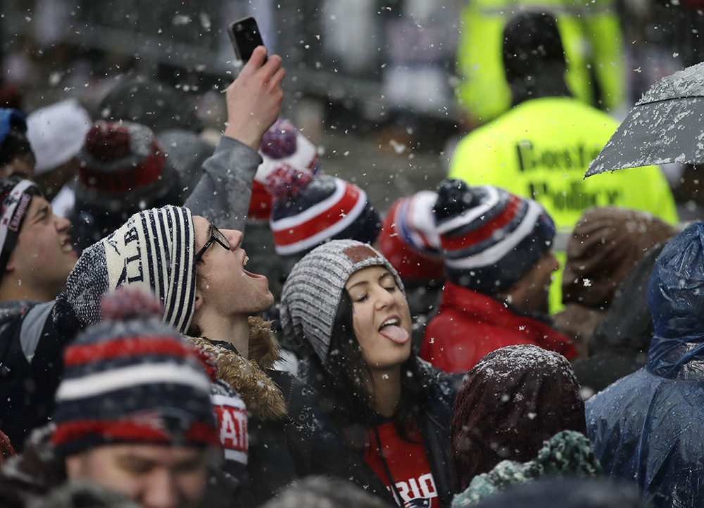 Tanjug/AP/Charles Krupa