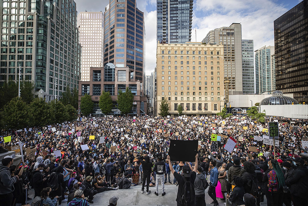 TANJUG/AP/DARRYL DYCK