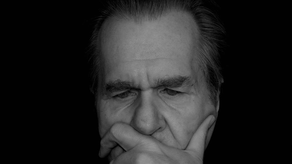 thinking-272677_960_720