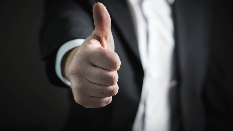 thumbs-up-2056022_1920