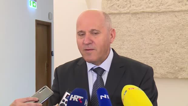 "To što se neki priključuju vladajućoj većini pozdravljam"