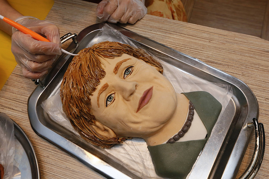 REUTERS/Ilya Naymushin