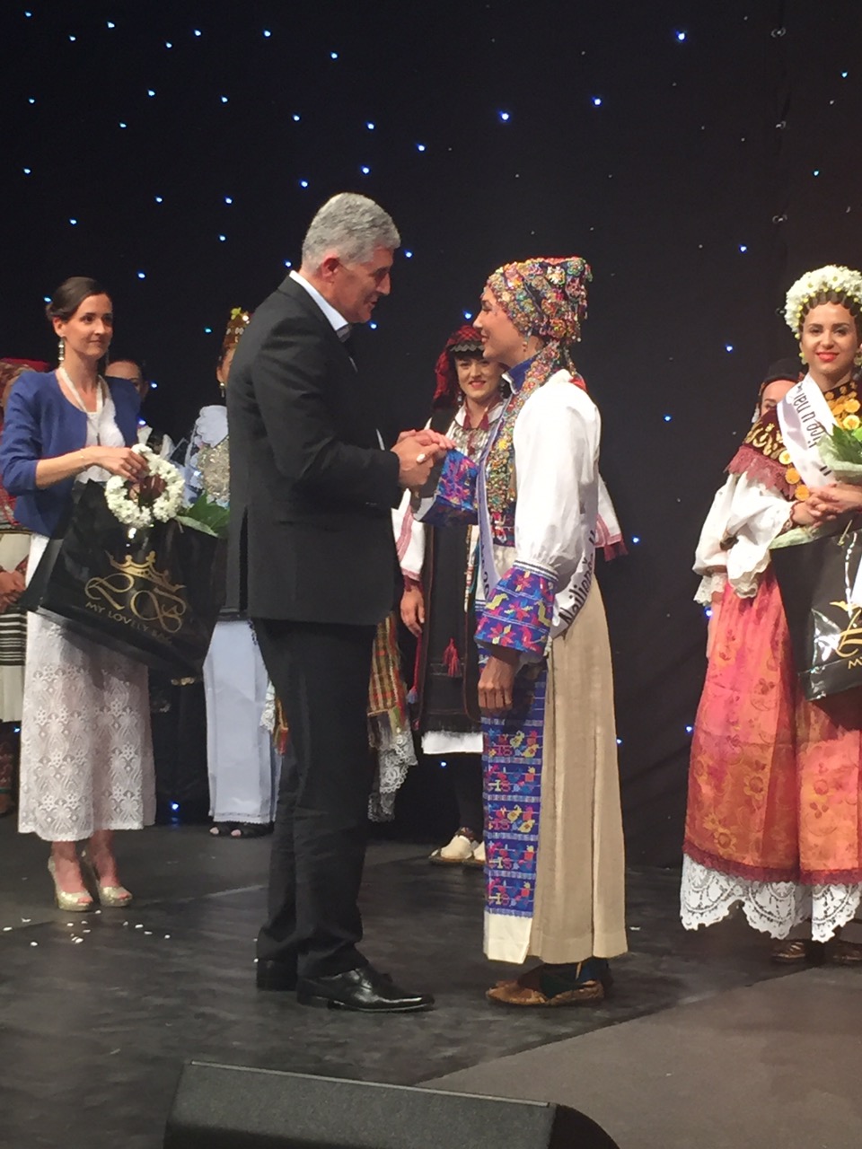 treća Revija tradicijske odjeće i izbor najljepše Hrvatice u narodnoj nošnji 3