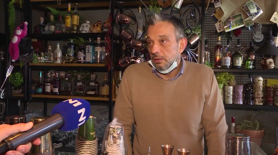 tri majmuna, three monkeys, riječki kafić