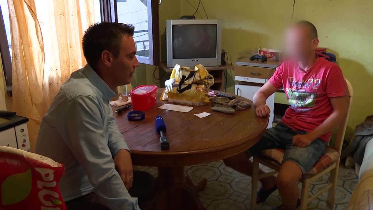 Tukli i maltretirali mladića u Kaštelima