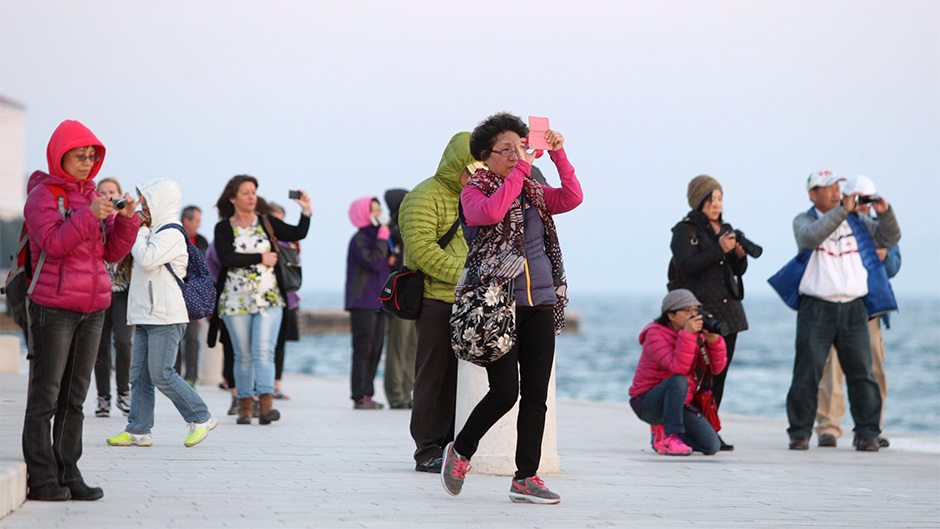 turisti_riva15-210415