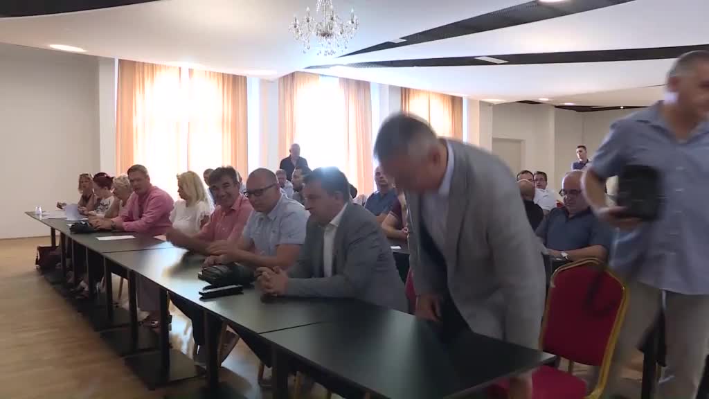 U kakvom je stanju vladajuća koalicija?