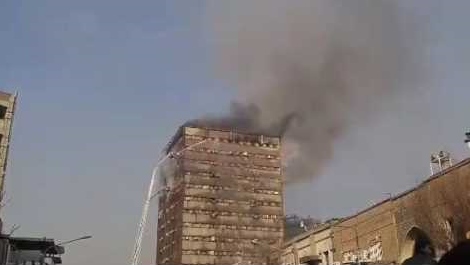 U Teheranu se srušila zgrada od 15 katova