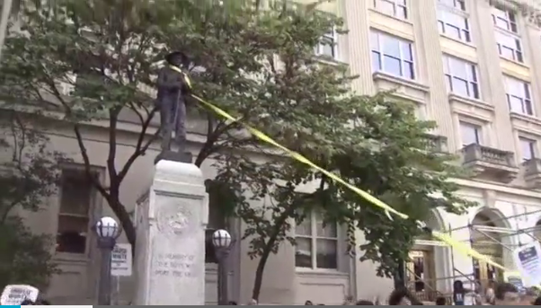 Uklanjanje spomenika