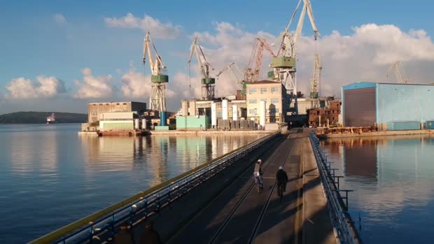 Ukrajinski konzul: Očekujem da se stave karte na stol