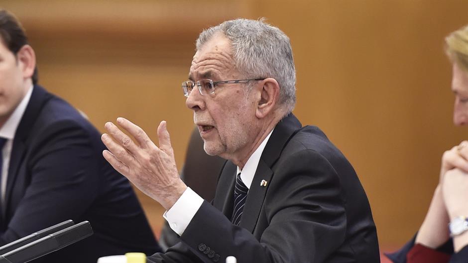 VAN DER BELLEN