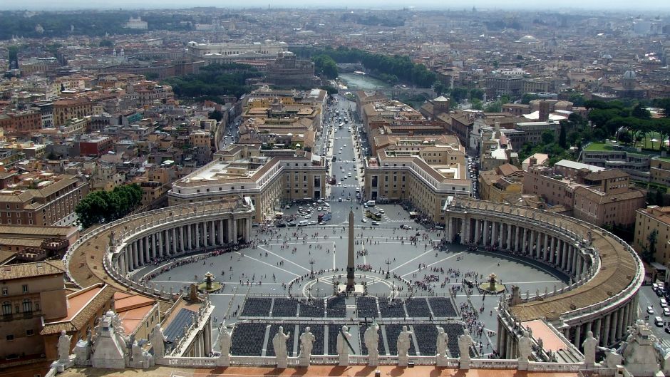 vatikan trg svetog petra freeimages sorinetzu