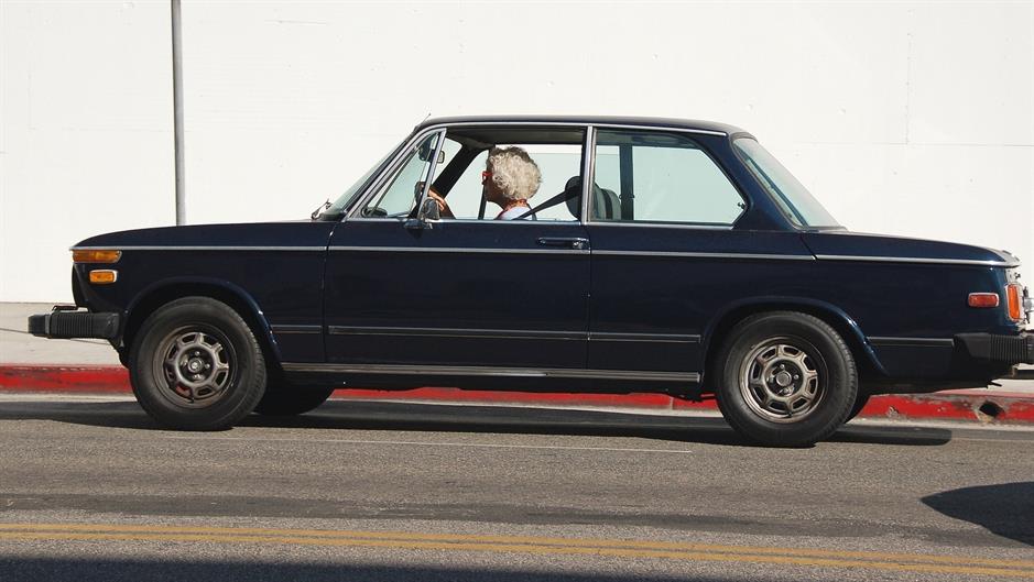 vintage-car-1149230_1920