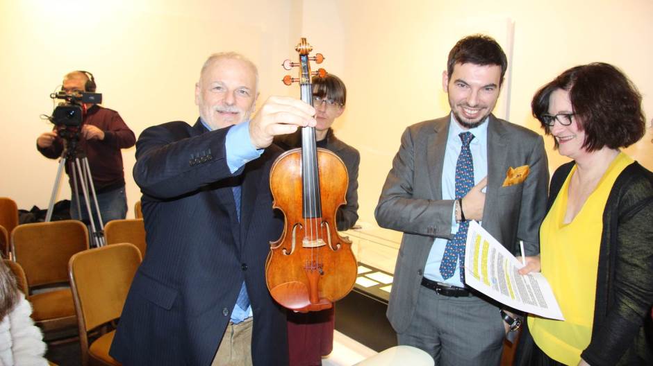 Violinom iznad granica