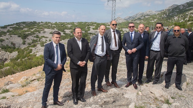 visoki-uzvanici-prilikom-svecanog-pustanja-u-rad-rekonstruiranih-dionica-dalekovoda-u-podvelebitskom-primorju-87206.jpeg