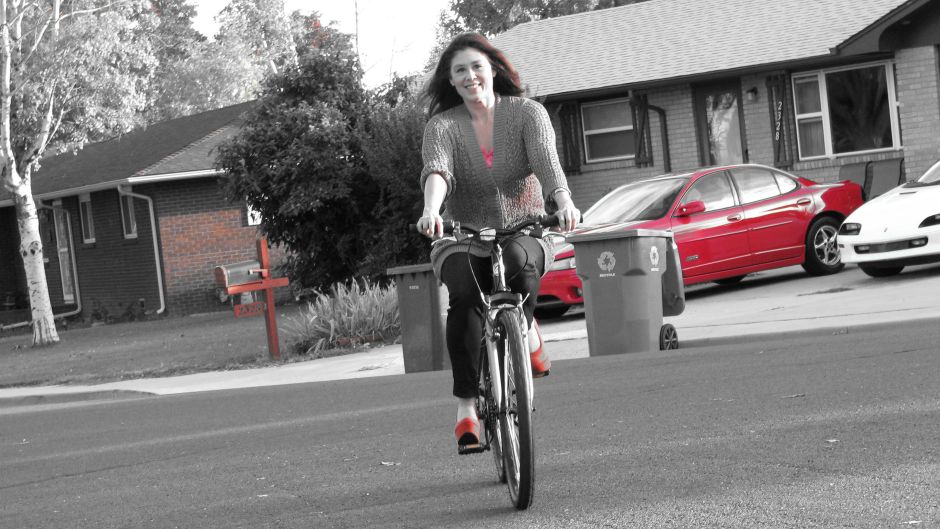 vjezbanje_zena_bicikl_morguefile