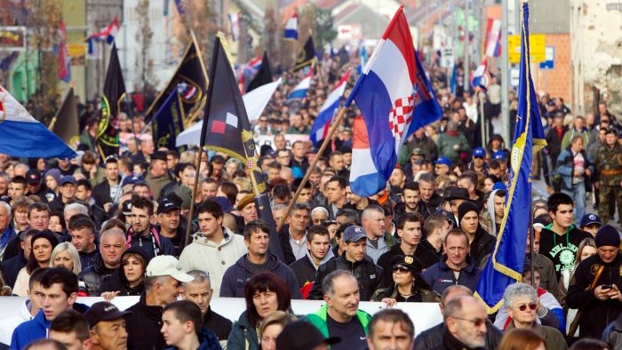 vukovar kolona cropix Vlado Kos