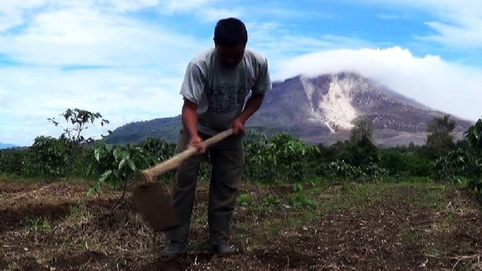 vulkan Sinabung_Anadolija_Adem Şalvarcıoğlu 1