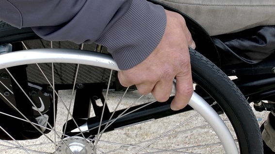 wheelchair-1230101_640