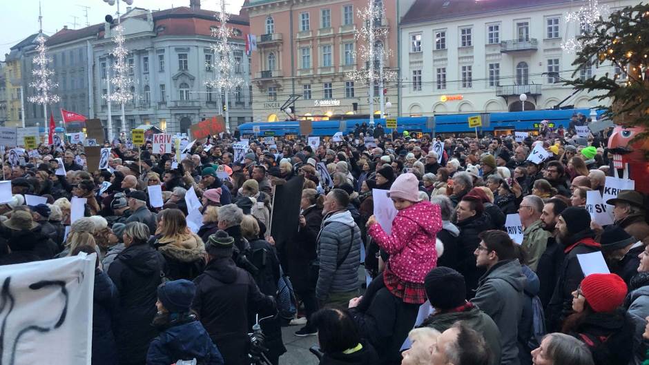 zagreb-prosvjed-milan-bandic-203833.jpeg