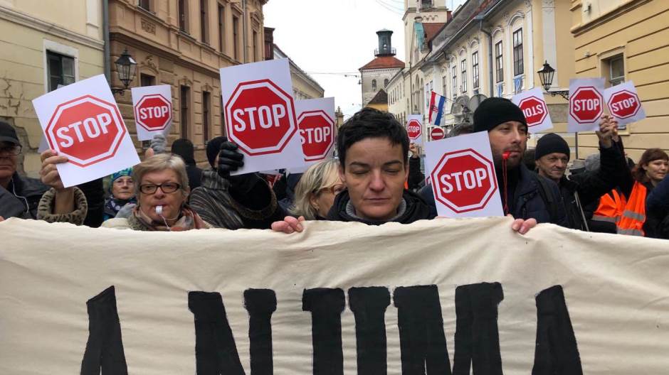 zagreb-smece-prosvjed-gup-202200.jpeg
