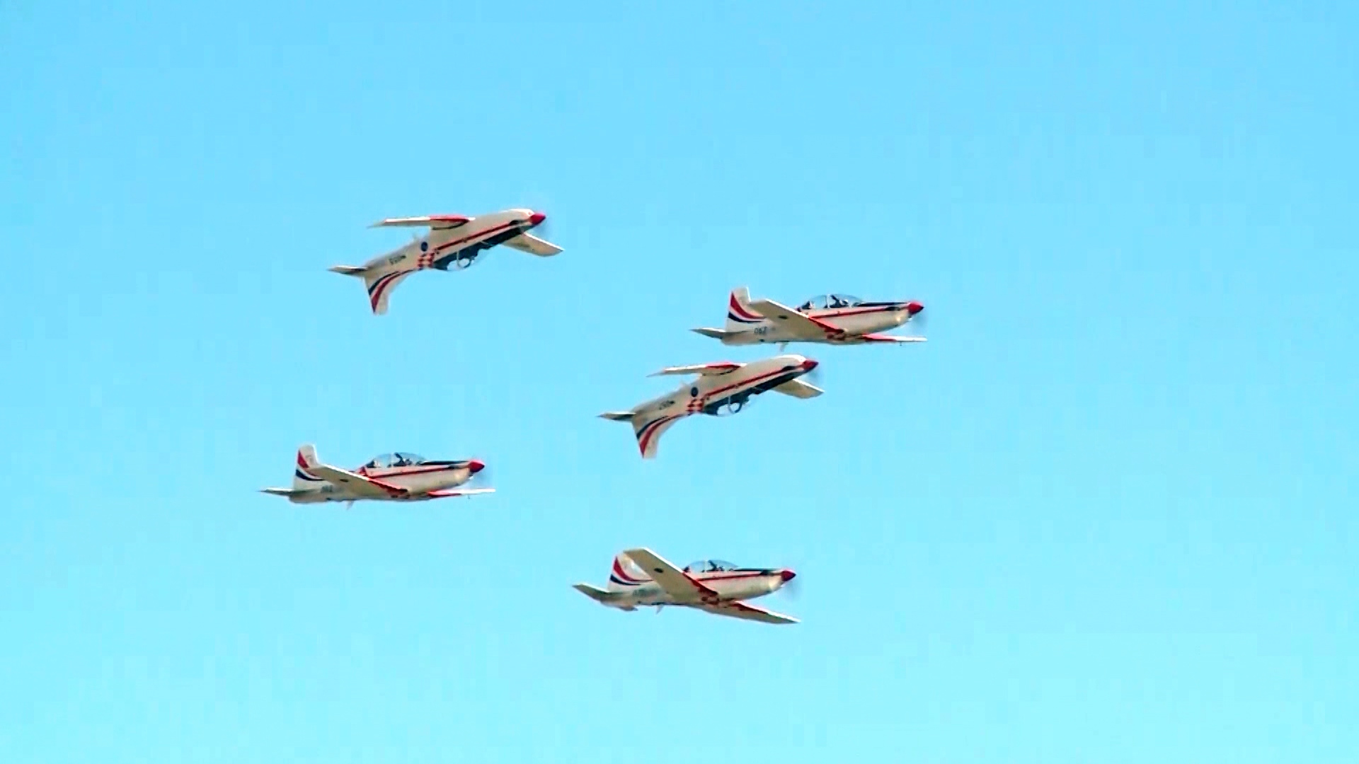 ZG-AEROMITING PKG-18-JET-1(20190823-174522105).mxf.00_00_02_11.Still001