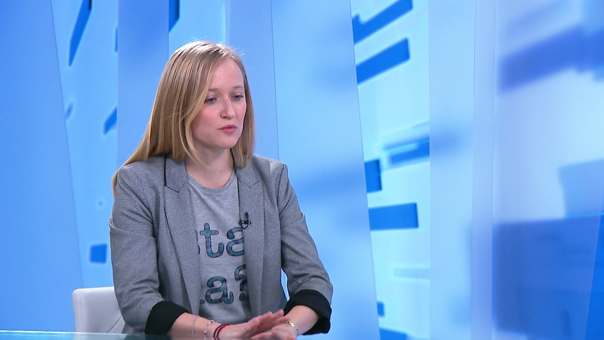 zg-dora krsul-clf-210220-01.17_21_02_05.Still001