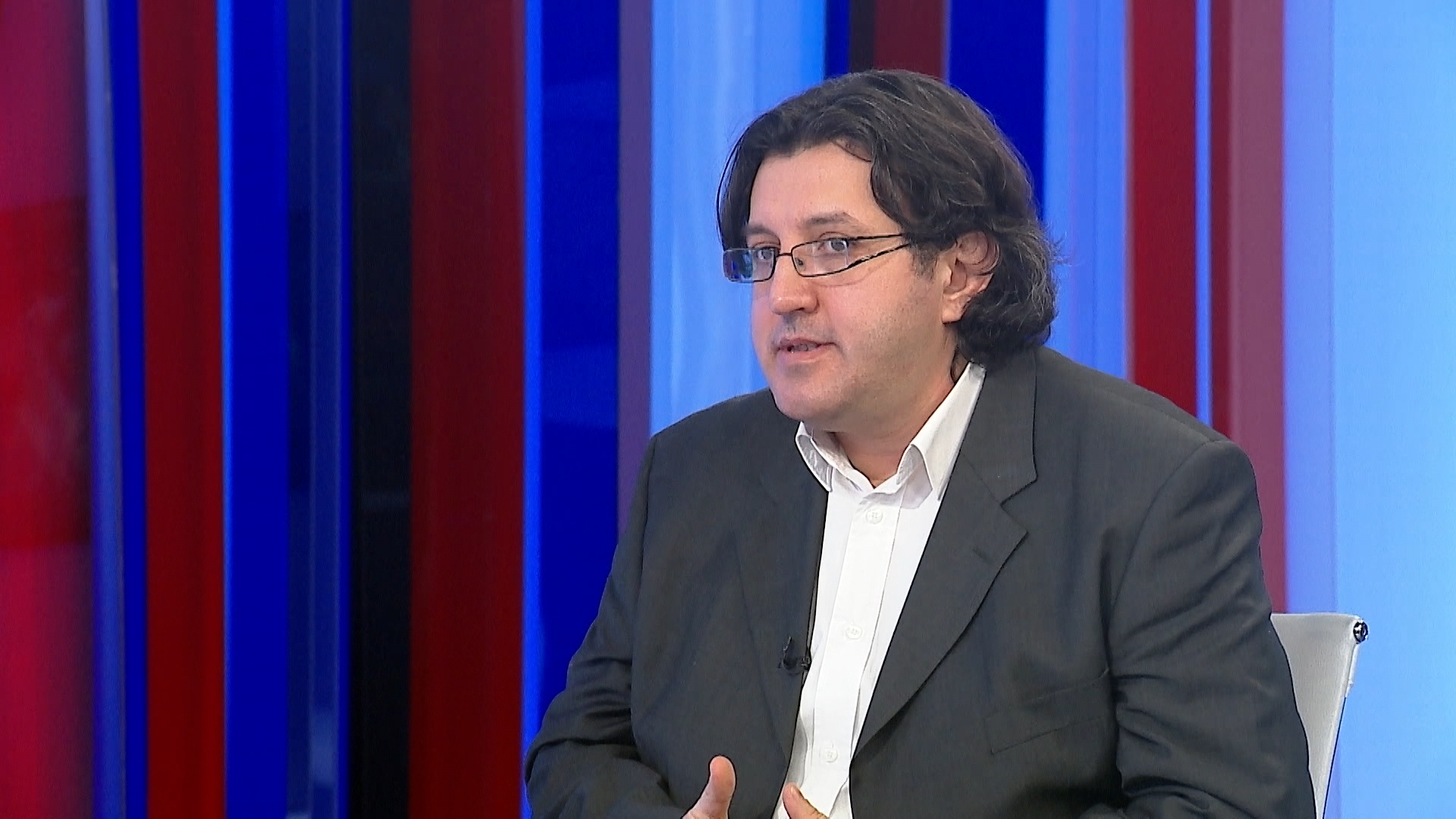 zg-igor grozdanic-110117-clf.Still001