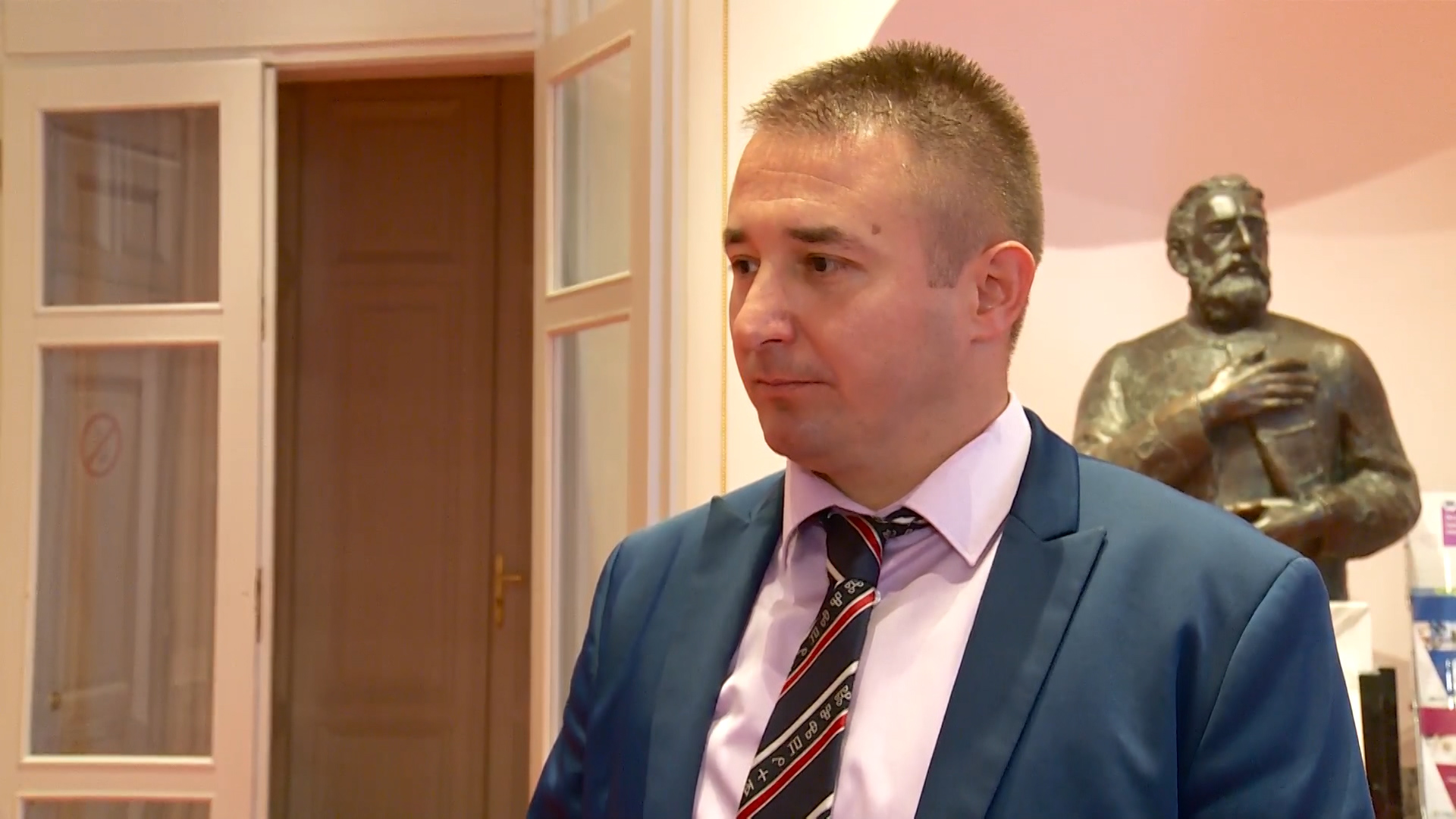 zg-live 1-1030-291116.Still001