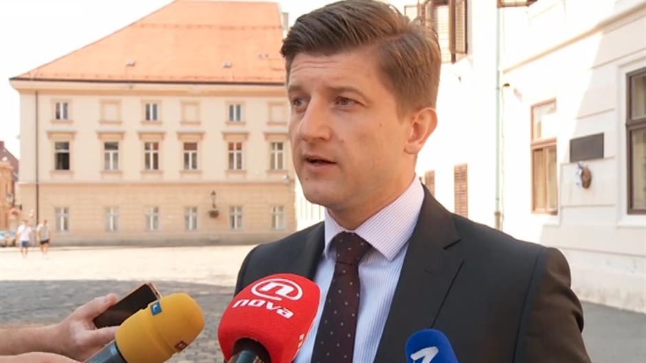 zg-live 2-1005-250818.10_07_21_11.Still001