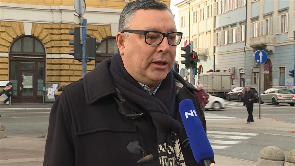 zg-live 6-1025-281218.10_47_45_23.Still001