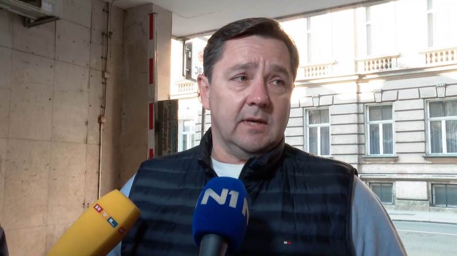 zg-live 7-0930-080220.09_37_19_04.Still001