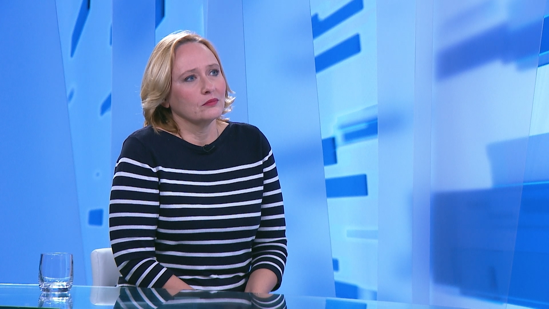 zg-lora vidovic-clf-130120-01.16_24_29_04.Still001