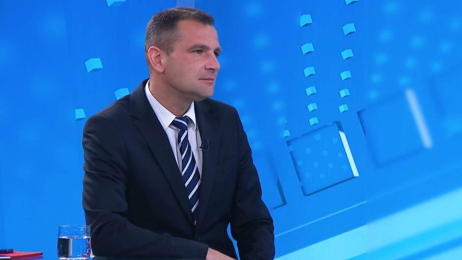 zg-matija posavec-clf-240220.12_40_11_17.Still001