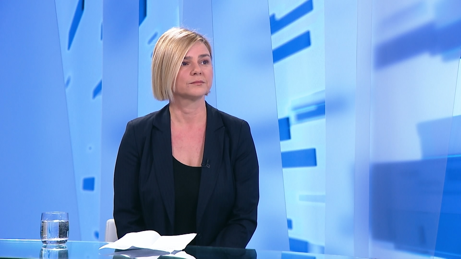 zg-sandra bencic-clf-090120-01.17_04_15_16.Still001