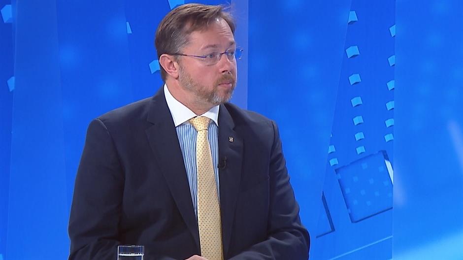 zg-sinisa varga-171117-clf-01_1_1.11_48_32_05.Still002