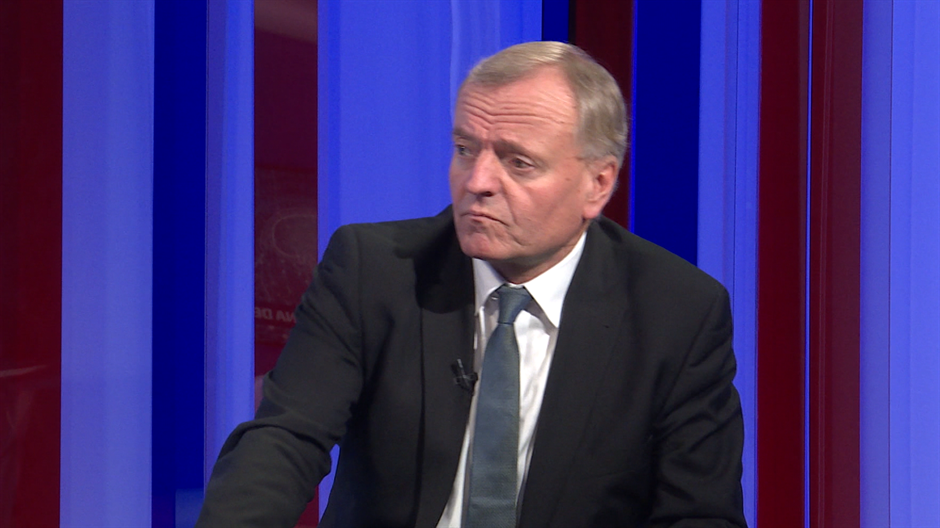 ZG-SPITZZER SOT TITL NEWSROOM-IDV-1(20181203-142108295).mxf.00_02_47_17.Still002