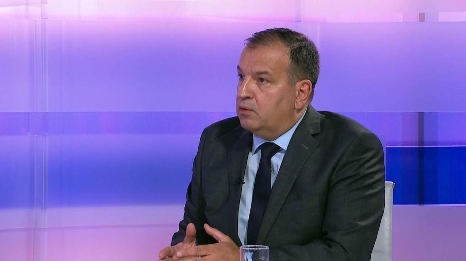 zg-tnt-1105-140620.11_33_07_24.Still001