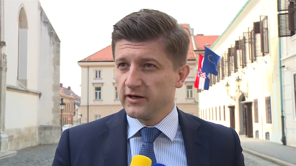 zg-vlada-180418-adz-wmt.09_09_41_21.Still003