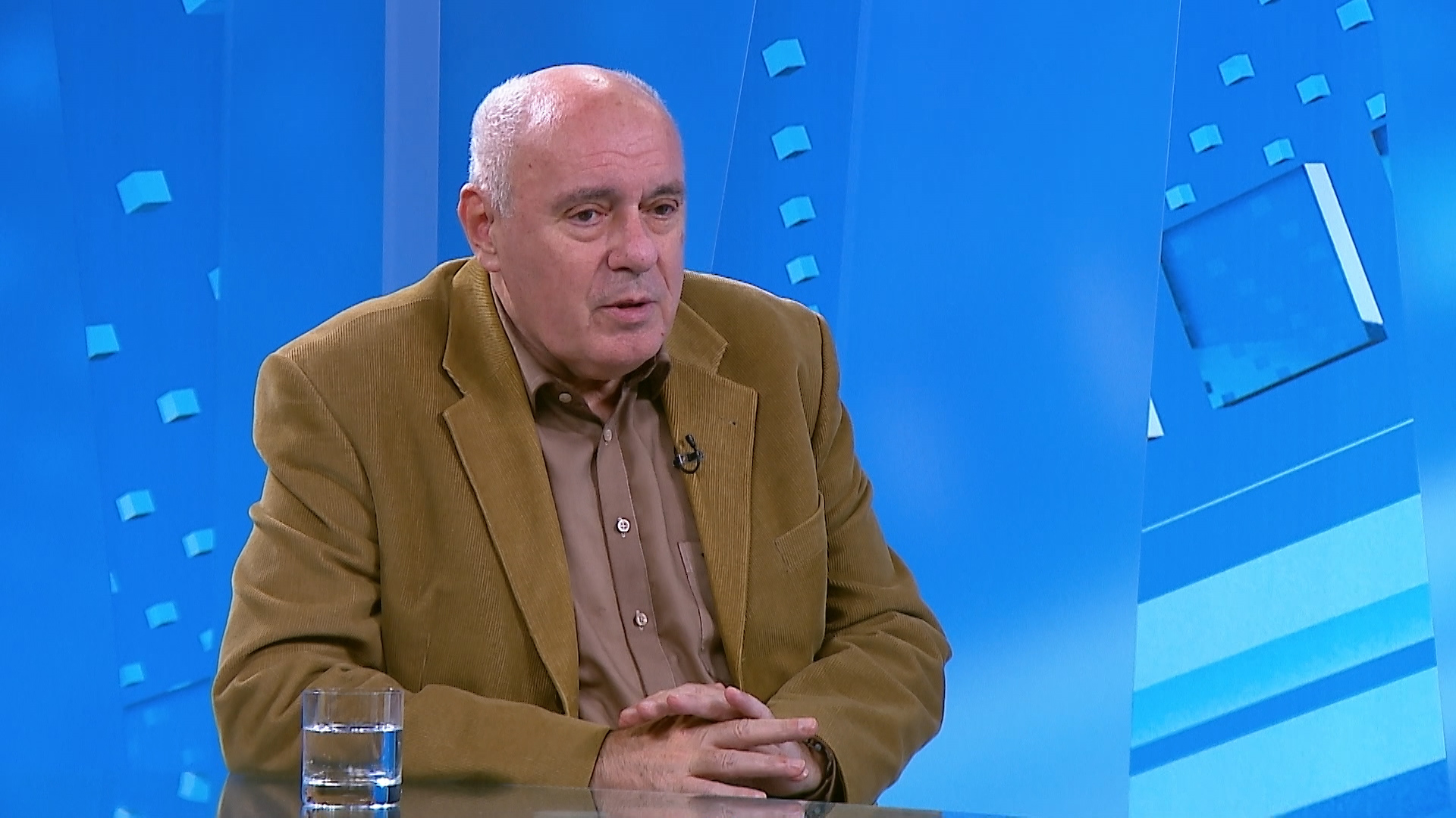 zg-zarko puhovski-clf-251119-02.13_44_01_16.Still001