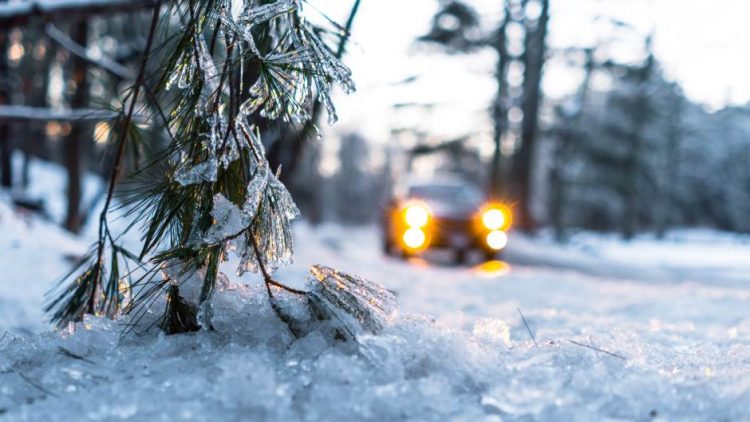 auto, zima, snijeg, automobil, zimski uvjeti na cesti