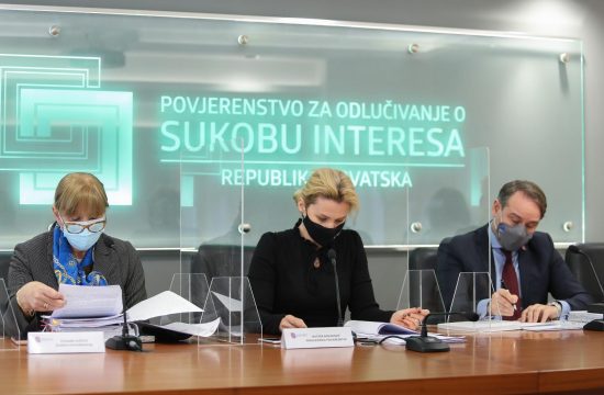 Povjerenstvo za odlučivanje o sukobu interesa, Nataša Novaković