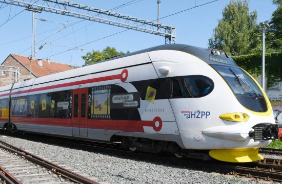Hrvatska željeznica, HŽPP, vlak, nagibni vlak