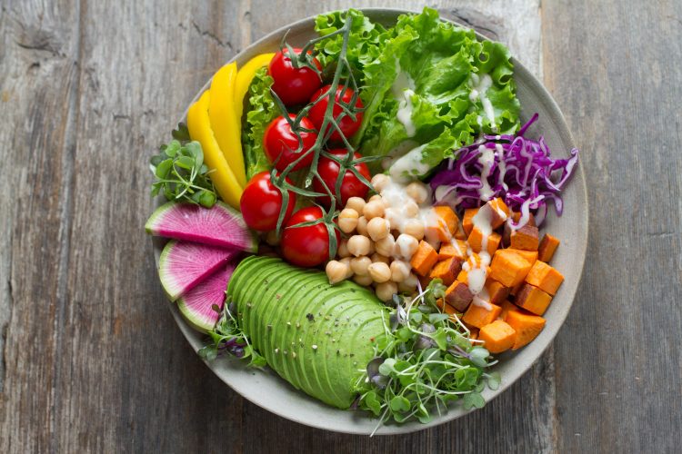salata, avokado, povrće, rajčica, zelena salata, slanutak