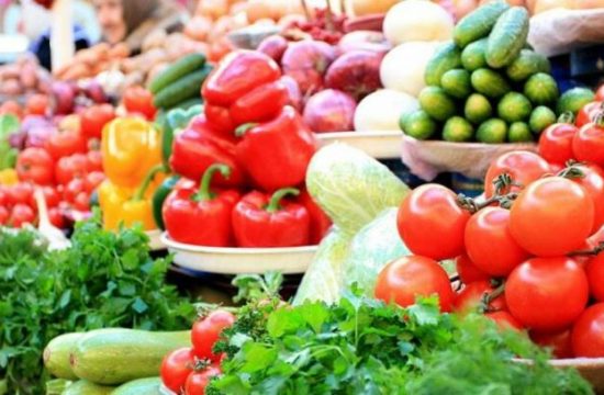 povrće, hrana, rajčice, paprike, krastavci, zdrava hrana, tikvice. OPG, tržnica, luk