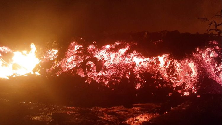 vulkan, nyiragongo, tekuća lava,