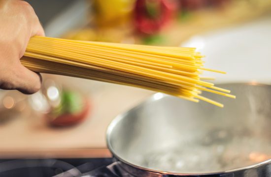 tjestenina, pasta, špagete, lonac, kuhanje tjestenine