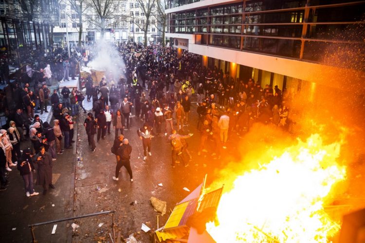 prosvjed, belgija, bruxelles, prosvjedi protiv covid mjera